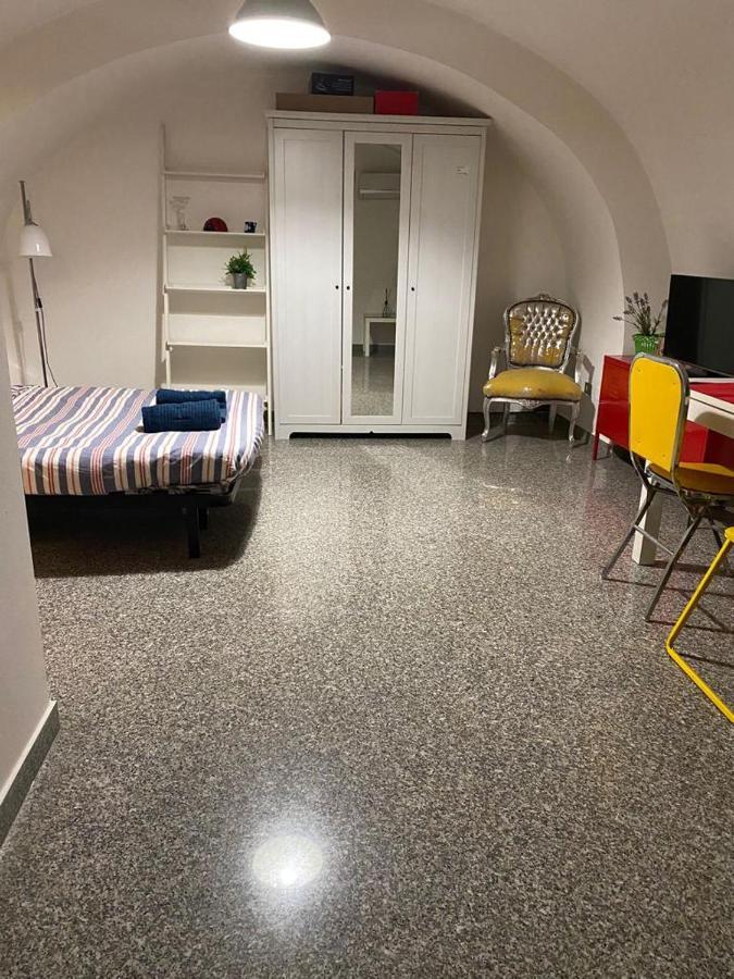 Little Flat - Heart Bari